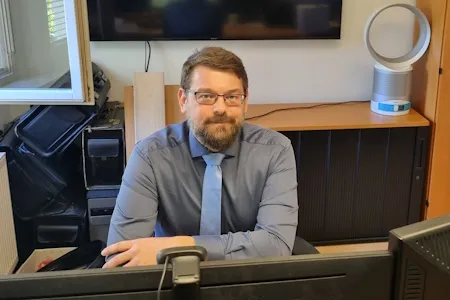 Herr Hagemann, Teamleiter Prüfung